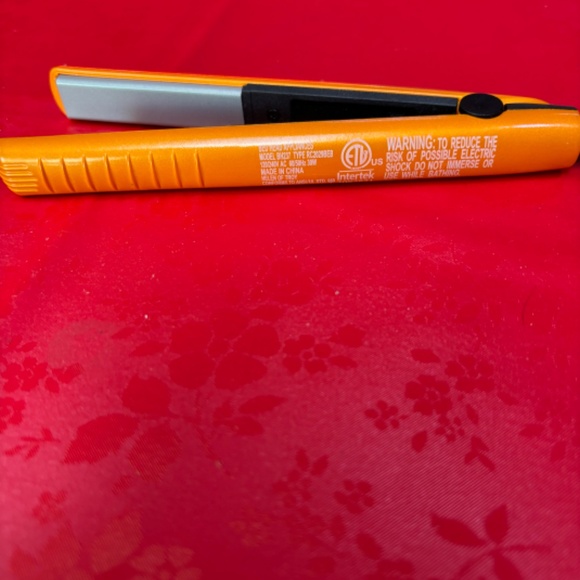 Intertek curling Iron-new, never used - Picture 5 of 6